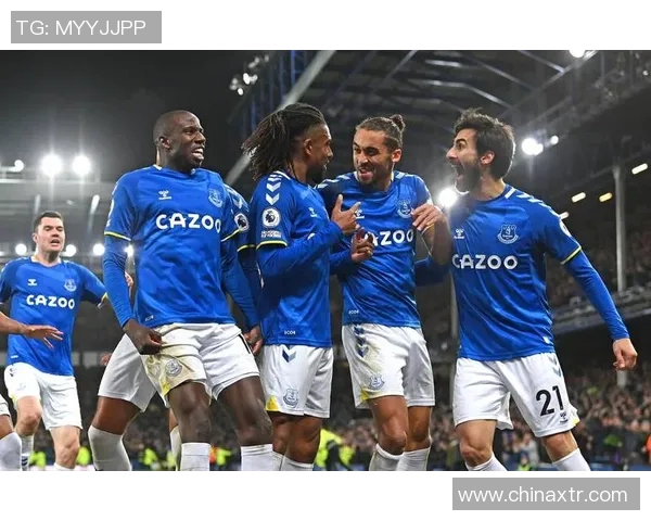 英超焦点战曼联对阵埃弗顿精彩比分回顾与赛后分析 英超焦点战曼联对阵埃弗顿精彩比分回顾与赛后分析